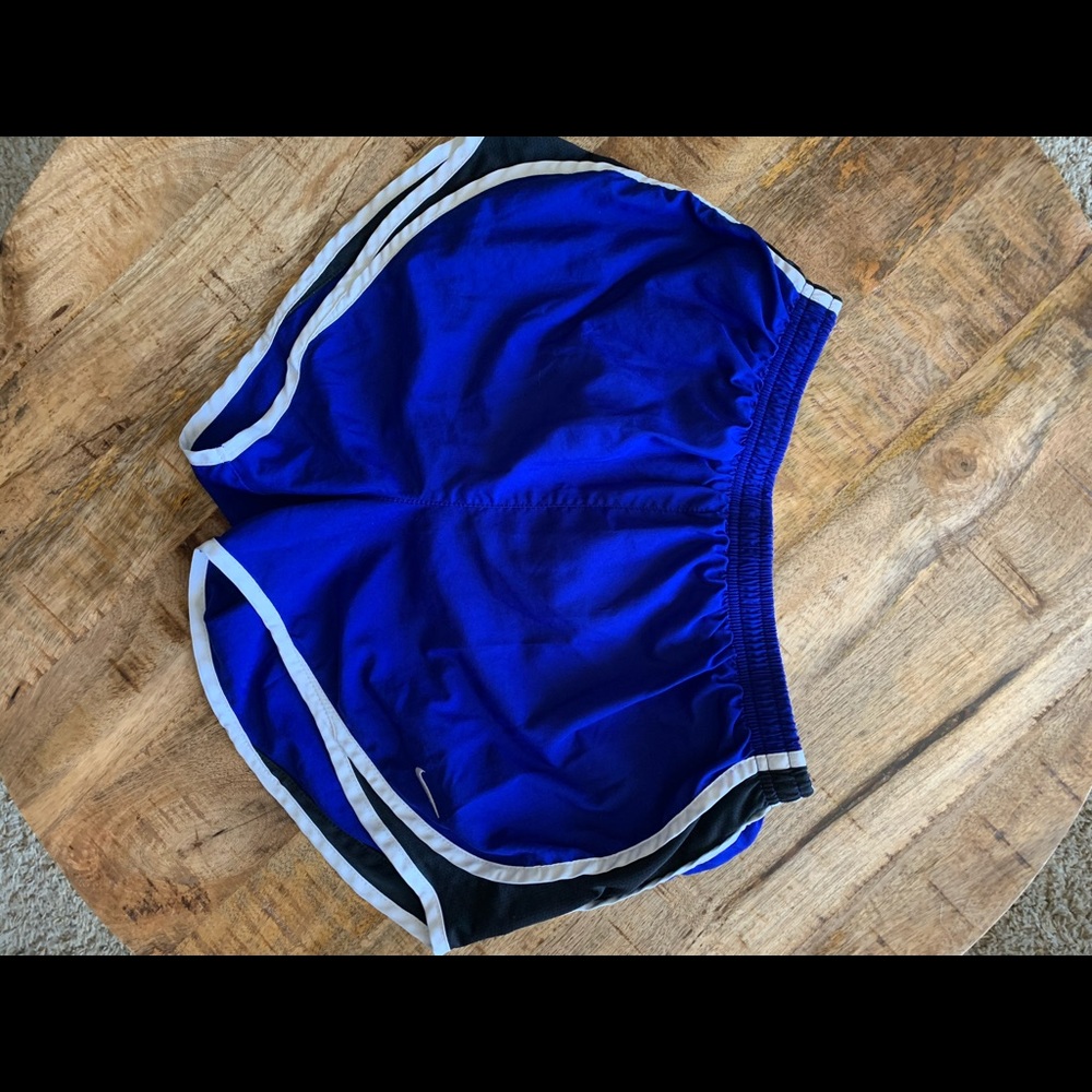 Nike short